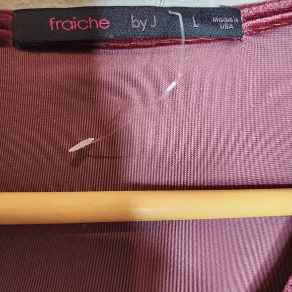 Fraiche by J Velvet Tie Waist Jumpsuit in Burgundy Size L - Picture 10 of 10